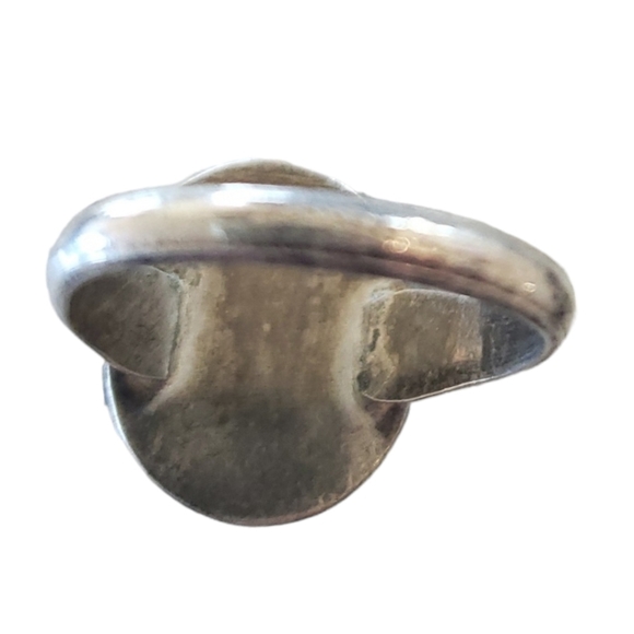 Vintage Coral Silver Ring - Picture 12 of 13